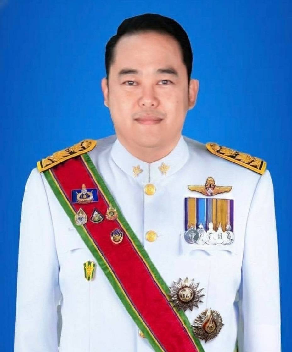 นายแพทย์วัชรพงษ์ คำหล้า