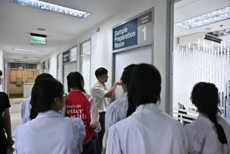 https://www.dmsc.moph.go.th/upload/nw/webp/pic-159914824.JPG.webp